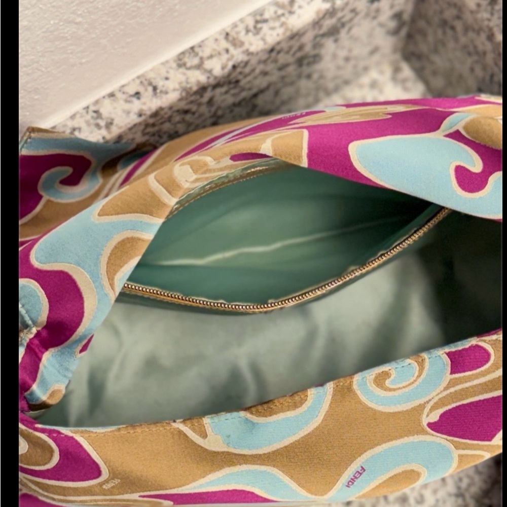 Fendi Marble Baguette - Picture 10 of 10